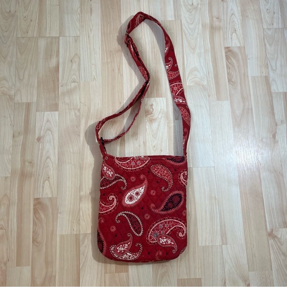Vera Bradley Hipster Women's Crossbody Bag - Paisley (Red)